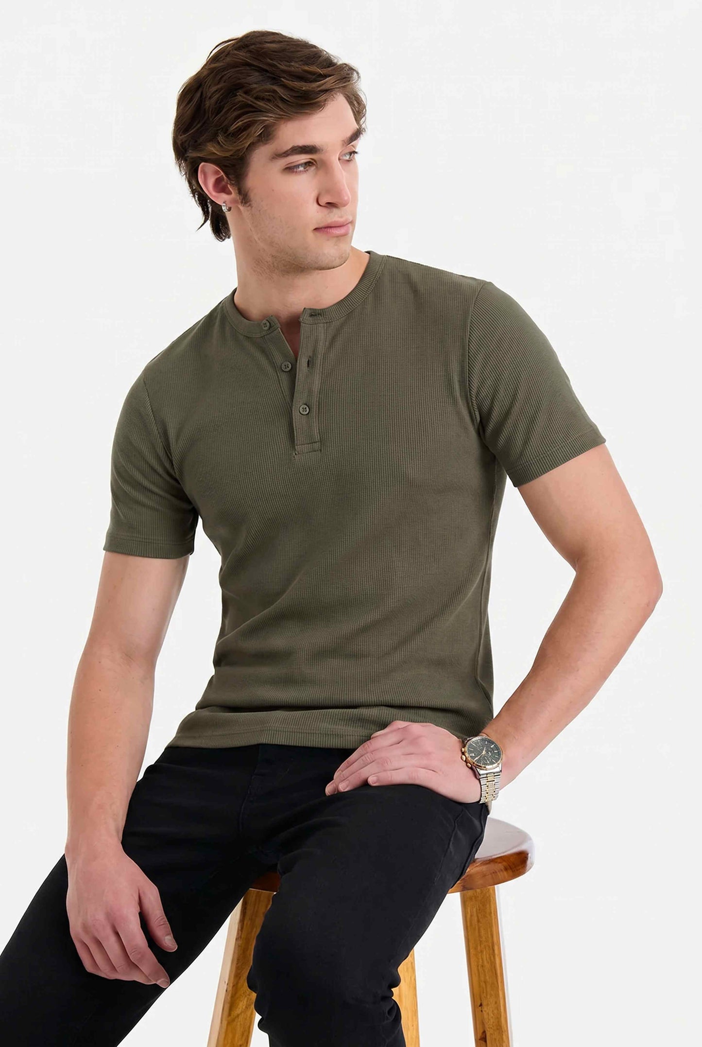 Men Solid Round Neck Button Placket Ribbed Dark Green Henley T-Shirt