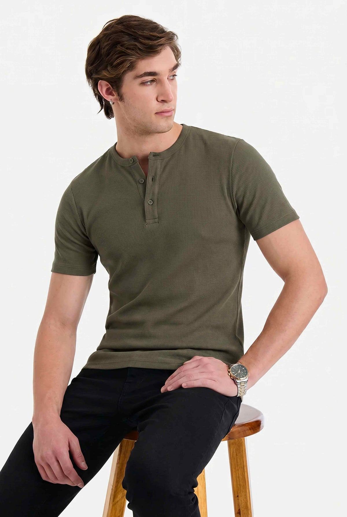 Men Solid Round Neck Button Placket Ribbed Dark Green Henley T-Shirt