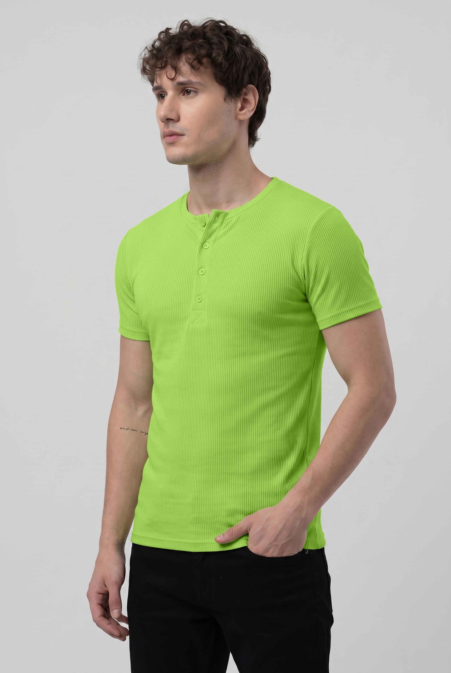 Men Solid Round Neck Button Placket Ribbed Kiwi Green Henley T-Shirt