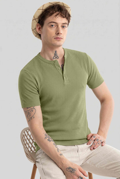 Men Solid Round Neck Button Placket Ribbed Light Green Henley T-Shirt