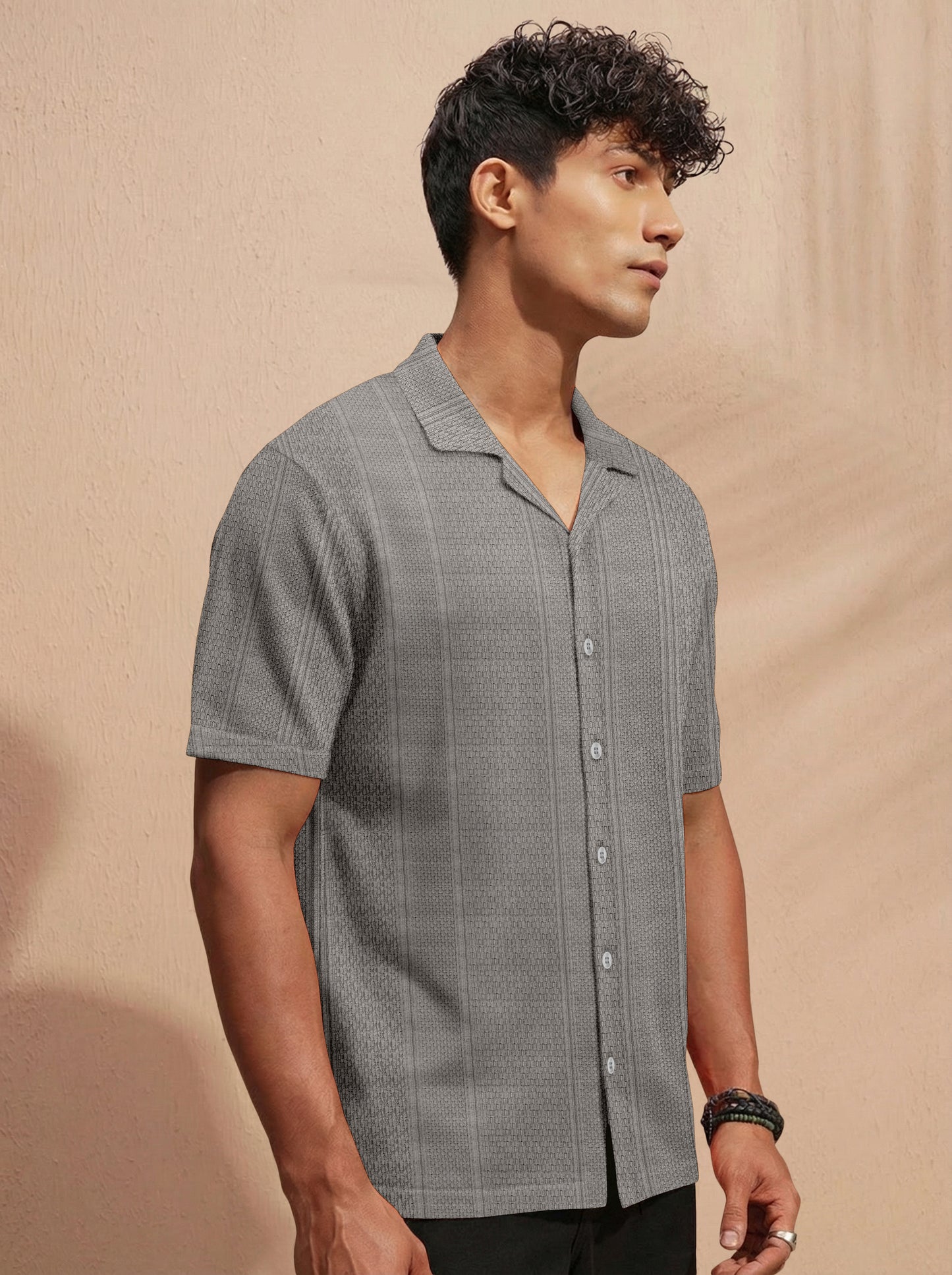 Premium Grey Short Sleeve Shirt: Casual Resort Fit