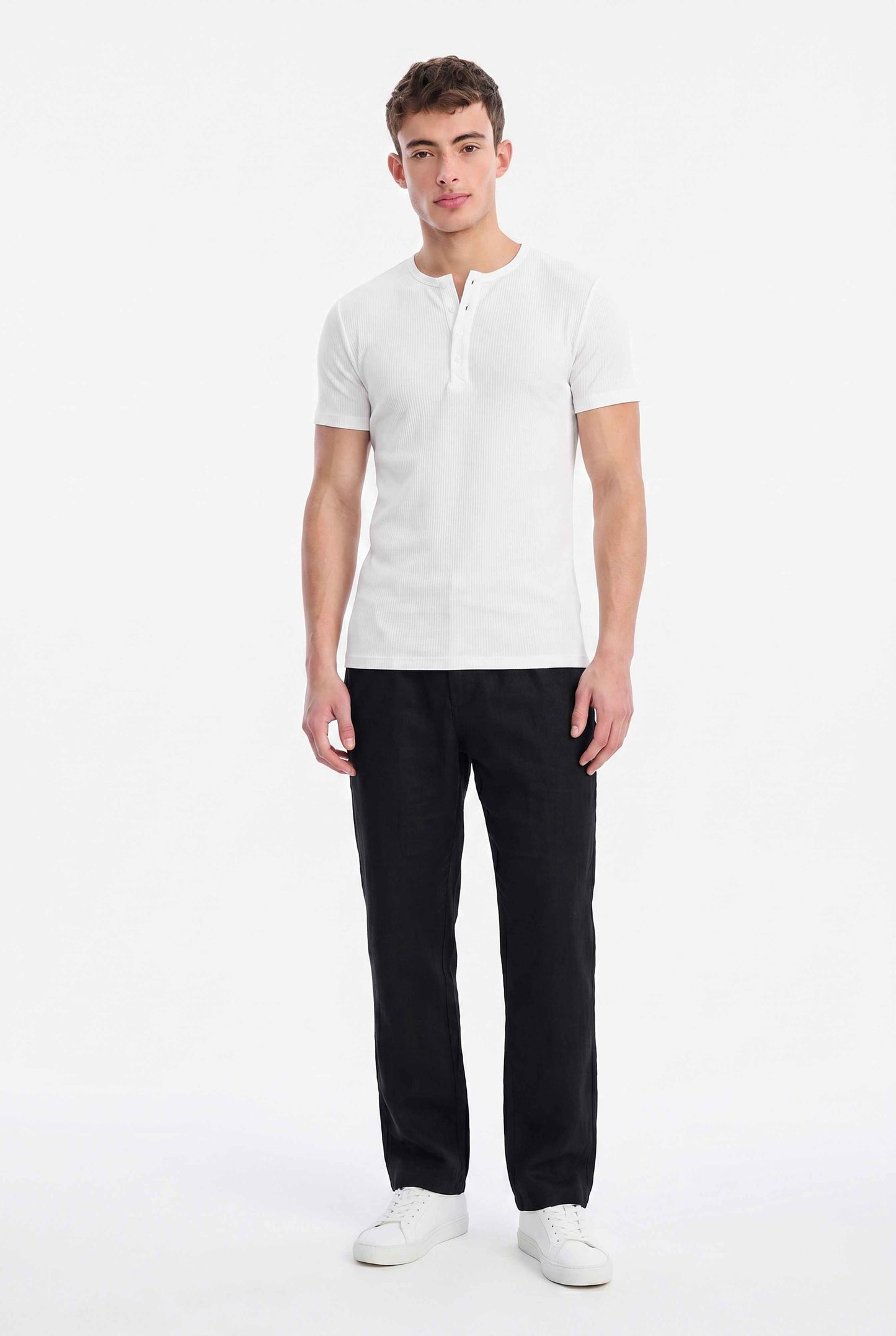Men Solid Round Neck Button Placket Ribbed White Henley T-Shirt